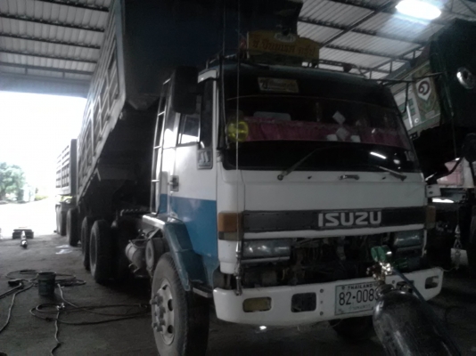 ขายด่วนครับ พ่วง ลูก 3 คาน ISUZU ROCK 210 คัสซี FXZ13NFY-3901938 เครื่อง V8 F17C-A18970 รถสวยพร้อมใช้งาน เอกสารพร้อมโอนครับ