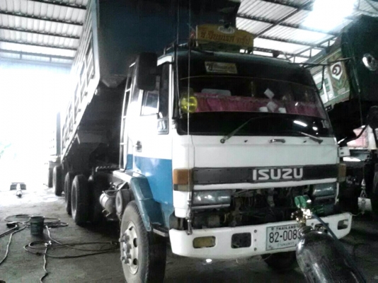 ขายด่วนครับ พ่วง ลูก 3 คาน ISUZU ROCK 210 คัสซี FXZ13NFY-3901938 เครื่อง V8 F17C-A18970 รถสวยพร้อมใช้งาน เอกสารพร้อมโอนครับ