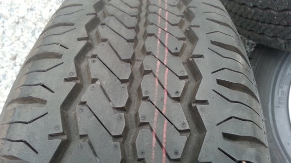 ขายแม็กยางถอดป้ายแดง Hyundai H1 6รู ยางHankook 215/70R16 ยางสัปดาห์ที่48ปี13 (ตุ่มหน้ายางสียังอยู่) จำนวน 1 ชุด พร้อมน๊อต 24 ตัว