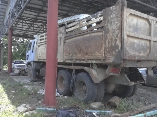 ขายด่วนครับ HINO 3M ดั้มสามมิตร ลอนเฉียง เหลือ พ่นสีหัวเก๋ง ครับ เอกสารพร้อมโอนครับ