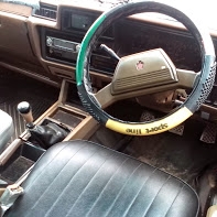 TOYOTAตอนนี้จะตัดเครืองขนาดหกสูบออกมาขายครับมีคนให้ราคาแล้ว25000 ส่วนโครงรถเสนอราคามาเลยครับ