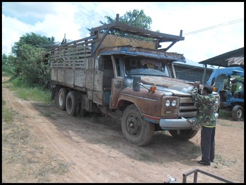 สิบล้อ หน้ายาว 2 เพลาดั้ม สิบล้อ หน้ายาว 2 เพลาดั้ม