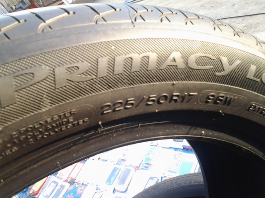 ยาง มิชลิน 225/50/17 ปี12  ดอกหนาๆนุ่มๆ