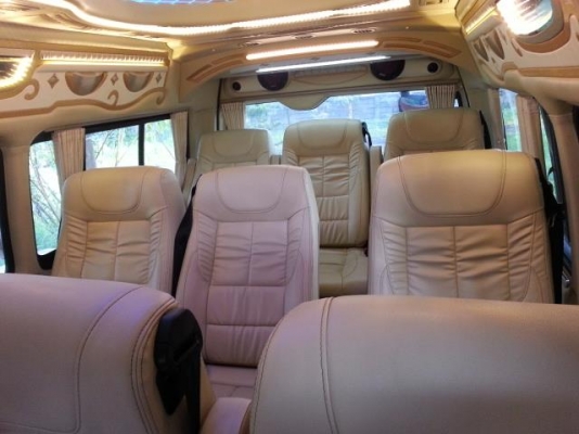 ขายรถตู้Commuter ปี2010 แต่งครบVIP