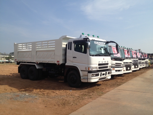 มีรถบรรทุก 6-10 ล้อหลายคันให้เลือกครับ ทั้ง HINO ISUZU MITSUBIHI ดั้มพ์เกษตร ดั้มพ์ดิน หลายราคาพร้อมเล่มทะเบียนครับ สนใจรีบเลยครับ มีรถบรรทุก 6-10 ล้อหลายคันให้เลือกครับ ทั้ง HINO ISUZU MITSUBIHI ดั้มพ์เกษตร ดั้มพ์ดิน หลายราคาพร้อมเล่มทะเบียนครับ สนใจรีบเลยครับ