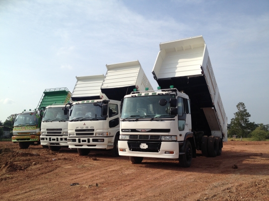 มีรถบรรทุก 6-10 ล้อหลายคันให้เลือกครับ ทั้ง HINO ISUZU MITSUBIHI ดั้มพ์เกษตร ดั้มพ์ดิน หลายราคาพร้อมเล่มทะเบียนครับ สนใจรีบเลยครับ