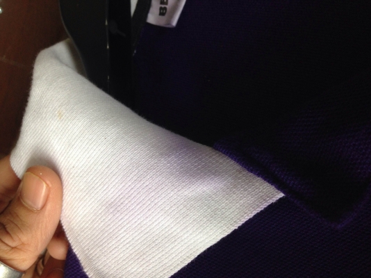 (ขายเหมา) เสื้อเกรต B ซักแล้วสีซึมใส่ปกหน่อยๆ (ตามรูป)