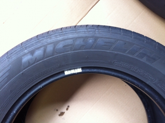 ขายยาง Michelin Pilot HX MXM4 235/55 R17 สภาพสวย