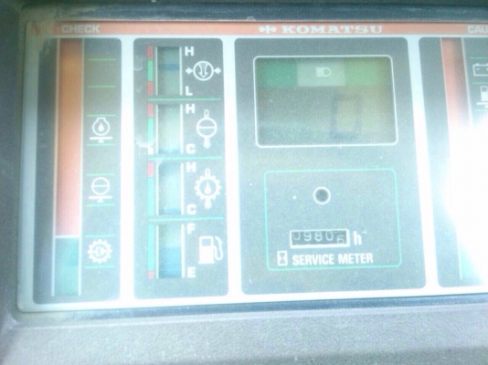 รถตักใหญ่ komutsu WA400-1 สภาพใหม่ใช้น้อยมาก ราคา 1,800,000บาท รถตักใหญ่ komutsu WA400-1 สภาพใหม่ใช้น้อยมาก ราคา 1,800,000บาท