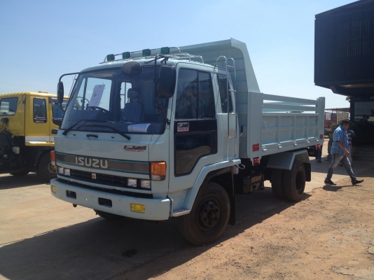 ขาย ISUZU ROCKY กระบะดั้มดิน เครื่อง 165-195 แรงกระบะ 3.80-4.50 เมตร ยาง 825 และ ยาง 900 ครับ ราคากันเองครับ ขาย ISUZU ROCKY กระบะดั้มดิน เครื่อง 165-195 แรงกระบะ 3.80-4.50 เมตร ยาง 825 และ ยาง 900 ครับ ราคากันเองครับ