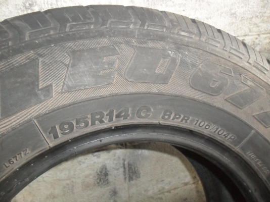 ยาง BRIDGESTONE 195R14 ปี07 สวยๆ 1 คู่ ราคา 1500 บาท