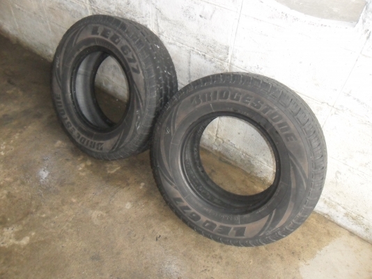 ยาง BRIDGESTONE 195R14 ปี07 สวยๆ 1 คู่ ราคา 1500 บาท