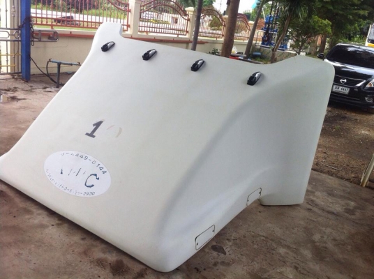 ขายหมวกติดรถ ชุดใหญ่ถอดลงจาก270 ไม่แตก สภาพสวย ราคาต่อรองได้ สนใจโทร 0614582471คุณ สุรัตน์