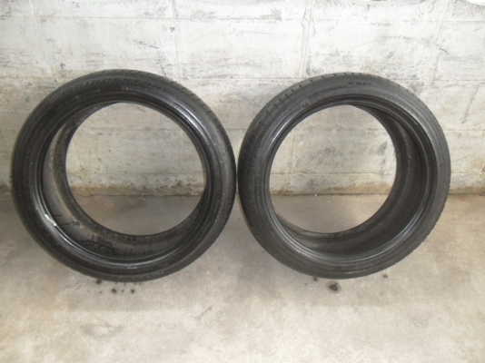 ยาง BRIDGESTONE RSF รันเฟส 245/40R19 ปี08 สวยๆ 1 คู่ ราคา 2500 บาท