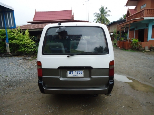 รถตู้  Toyota  hiace  ขับดี พวงมาลัยเพาเวอร์   เครื่องดี 2 L  เดิมๆ   เกียร์ดี   เอกสารพร้อมโอน  อัตราเร่งดี  เดินเบาเรียบ ประหยัดครับ