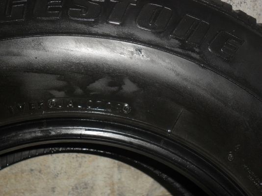 เจ๊สั่งลุย ยาง BRIDGESTONE 265/70R15ปี09 สวยๆ 1 คู่ ราคา 1500 บาท