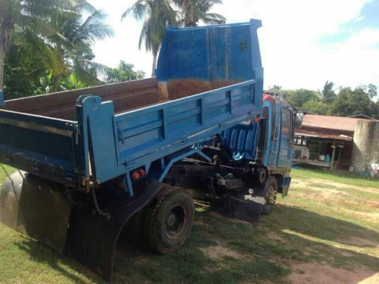 ขายดั้มHINO สมอเงิน 195แรง ยาง825ขอบ16 พ.เพาเวอร์ เบรกทิฟฟี่ เครื่องดี แคชซีสวย สภาพพร้อมใช้งาน เอกสารพร้อมโอน สนใจโทร090-8588220คุณนะ LINE IDnarong498 หรือ www.truck.in.th/498