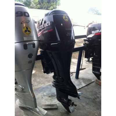 ขายเครื่องยนต์เรือ Suzuki DF115 4จังหวะ 4สูบระบบหัวฉีด มือสองจากญี่ปุ่น