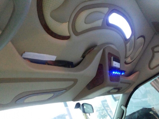 ขายรถตู้commuter หลังคาสูงVIP