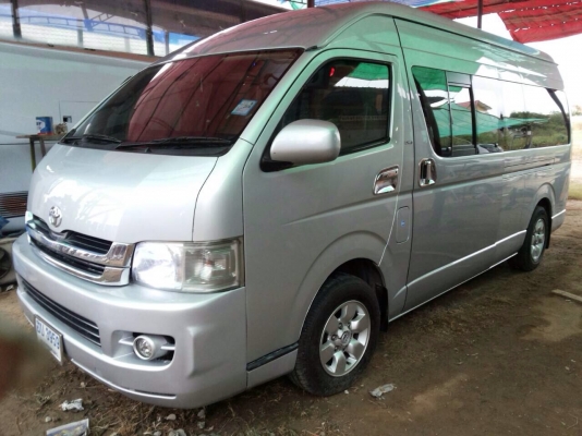 ขายรถตู้commuter หลังคาสูงVIP