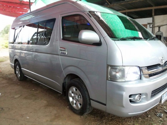 ขายรถตู้commuter หลังคาสูงVIP