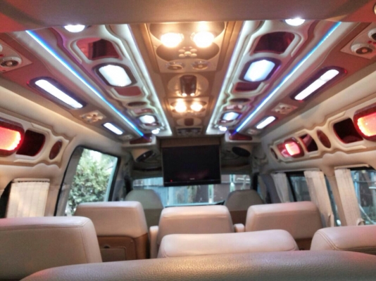 ขายรถตู้commuter หลังคาสูงVIP