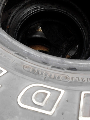 265/70R16 DUNLOP GRANDTREK  ตัวหนังสือขาว มี 3 เส้น TEL.081-427-3941