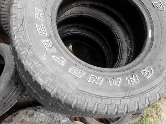 265/70R16 DUNLOP GRANDTREK  ตัวหนังสือขาว มี 3 เส้น TEL.081-427-3941