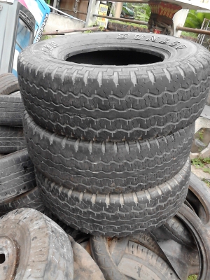 265/70R16 DUNLOP GRANDTREK  ตัวหนังสือขาว มี 3 เส้น TEL.081-427-3941