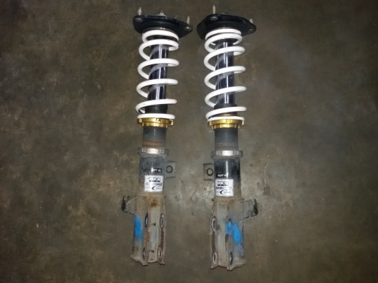 ขายโช๊คhksของโตโยต้า wish/altis คู่หน้า