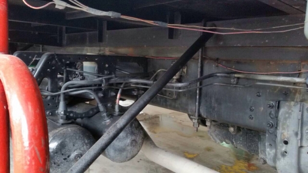 ขายรถบรรทุกตู้แห้งหกล้อ ISUZU FTR33P2Y ปี 47 เครื่อง 6HH1-200 แรง พร้อมใช้งาน