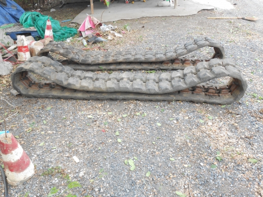 แทรคยาง 75UU-1