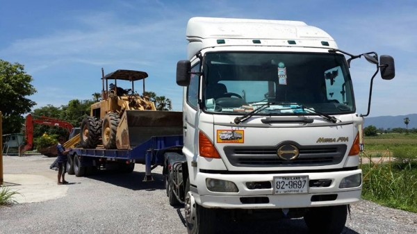 KOMATSU JH63 ลดราคาเหลือ 450,000 บาท.