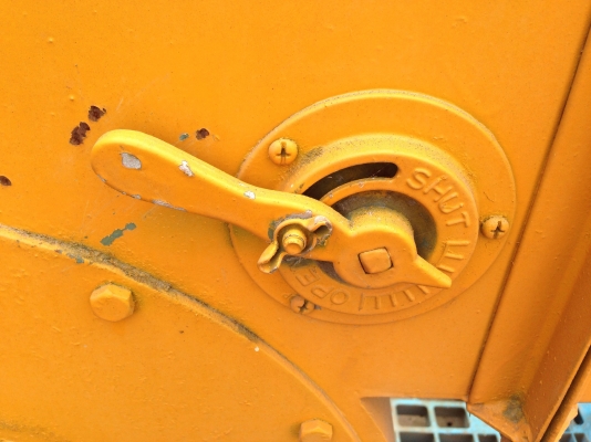 ขายโบวเวอร์ดูดอากาศ ขนาด 5 HP. 2800 RPM. 380 V พร้อมตัวปรับระดับแรงลม สภาพดี วิ่งนิ่ม พร้อมใช้งาน มี 2 ตัว ขายโบวเวอร์ดูดอากาศ ขนาด 5 HP. 2800 RPM. 380 V พร้อมตัวปรับระดับแรงลม สภาพดี วิ่งนิ่ม พร้อมใช้งาน มี 2 ตัว