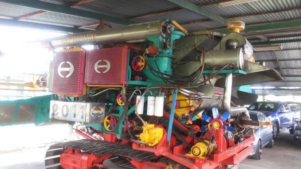 ขายรถเกี่ยวข้าวไทยเจริญ การช่าง