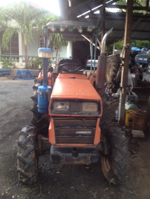 ขายรถไถ HINOMOTO 4WD สามสูบ 18 แรง