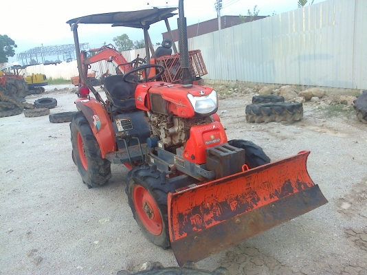 ขาย KUBOTA KRT140 พร้อมผาน3 115,000 บาท