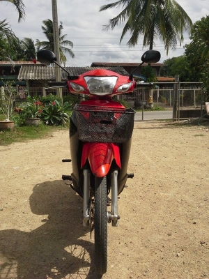 ขาย wave 100 ปี 50 เครื่องดี สีสวย 15900 บาท