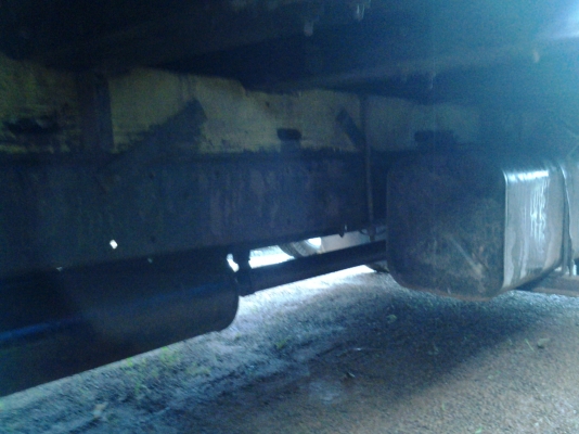 ISUZU KS เครื่อง 4BE1 Fหน้า ยกหัวได้ 110 แรงม้า กะบะยาว 5 เมตร ภาษีขาด 55 ISUZU KS เครื่อง 4BE1 Fหน้า ยกหัวได้ 110 แรงม้า กะบะยาว 5 เมตร ภาษีขาด 55