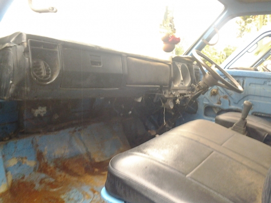 ISUZU KS เครื่อง 4BE1 Fหน้า ยกหัวได้ 110 แรงม้า กะบะยาว 5 เมตร ภาษีขาด 55 ISUZU KS เครื่อง 4BE1 Fหน้า ยกหัวได้ 110 แรงม้า กะบะยาว 5 เมตร ภาษีขาด 55