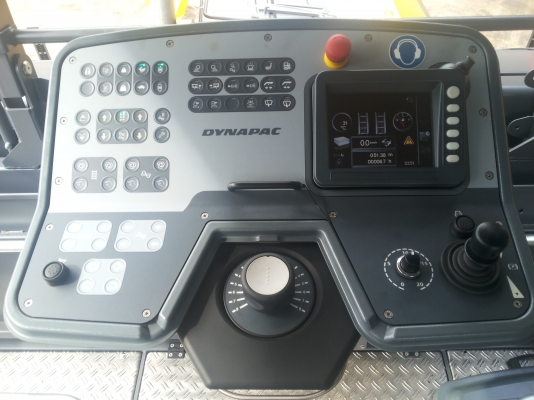 รถปูยางใหม่ DYNAPAC SD2500CS New