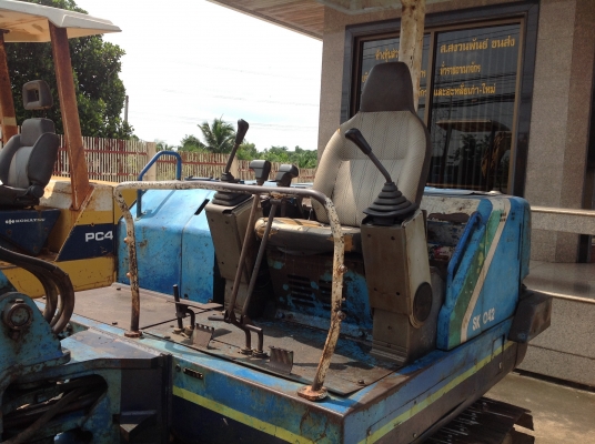 ขายรถแบคโฮ KOBELCO SK042 (ขนาดเท่าPC40) ขายรถแบคโฮ KOBELCO SK042 (ขนาดเท่าPC40)