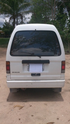 รถตู้เล็ก พร้อมใช้ 130,000 ต่อลองได้ รถตู้เล็ก พร้อมใช้ 130,000 ต่อลองได้