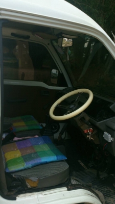 รถตู้เล็ก พร้อมใช้ 130,000 ต่อลองได้