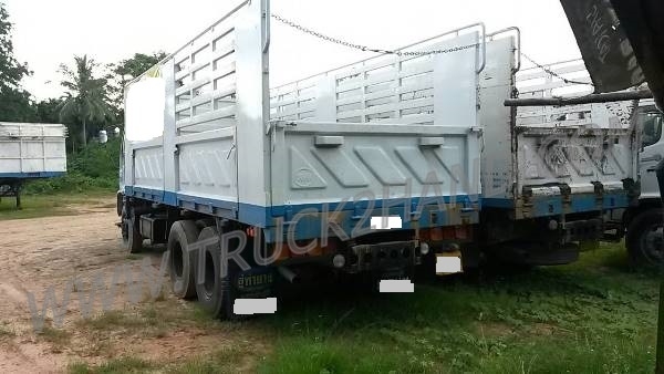 ISUZU 10 ล้อ FVM 200 แรงม้า มีทั้งหมด 19 คัน ขายคันละ 1,450,000 บาท