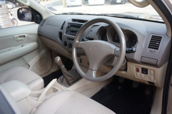 TOYOTA VIGO PRERUNNER 4 ประตู ปี 2006 ขายรถสวย เครื่องเดิมๆวิ่งดีมาก ช่วงล่างแน่น เบาะสภาพดี กระจกไฟฟ้า ปรับข้างไฟฟ้า ล้อ MAX แอร์เย็นๆ ภายในสภาพสวย สีสวย รถพร้อมใช้งานทันที จัดไฟแนนได้ TOYOTA VIGO PRERUNNER 4 ประตู ปี 2006 ขายรถสวย เครื่องเดิมๆวิ่งดีมาก ช่วงล่างแน่น เบาะสภาพดี กระจกไฟฟ้า ปรับข้างไฟฟ้า ล้อ MAX แอร์เย็นๆ ภายในสภาพสวย สีสวย รถพร้อมใช้งานทันที จัดไฟแนนได้