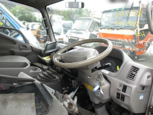 ขายหัวเก๋ง Hino dutro รุ่นหัวกว้าง