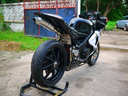 ขาย Nc30 พร้อมทะเบียนแท้ แฟริ่ง Cbr1000 08 ท่อสูตรออกตูด รถสวยเครื่องดีเลย ราคา 110000