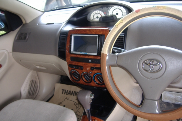 TOYOTA - VIOS - 1.5  VVTi AT