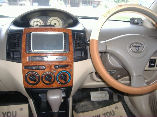 TOYOTA - VIOS - 1.5  VVTi AT